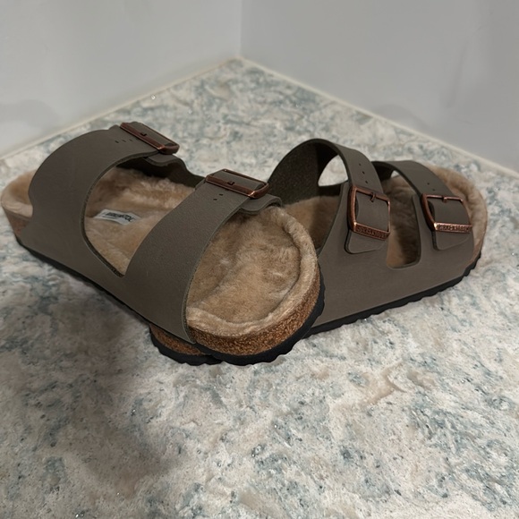 New Birkenstock Arizona Sandals with fur lined sole and rose gold buckles - Picture 1 of 7